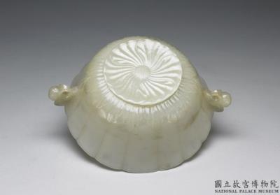 图片[3]-Jade flower-shaped bowl with two bud-shaped handles, Mughal Empire-China Archive